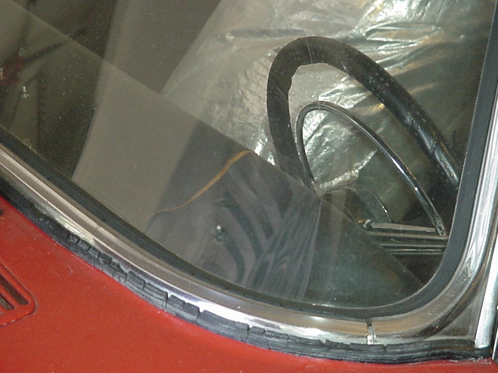 Sunbeam TIger Windshield